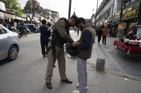 Pakistan’dan şok eden suçlama! Savaş alarmında peş peşe açıklamalar